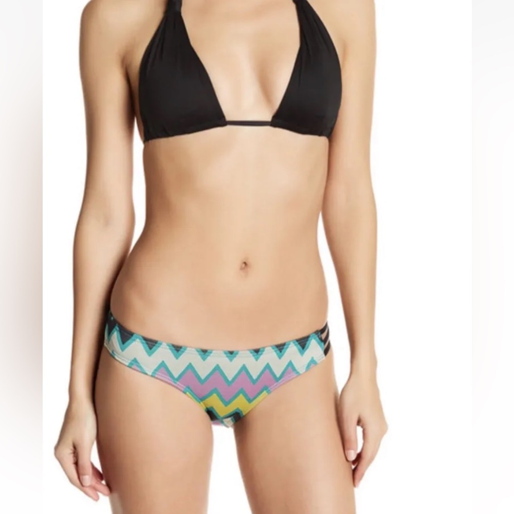 NEW Women's VOLCOM  Zaggered Modest Bikini Bottom -